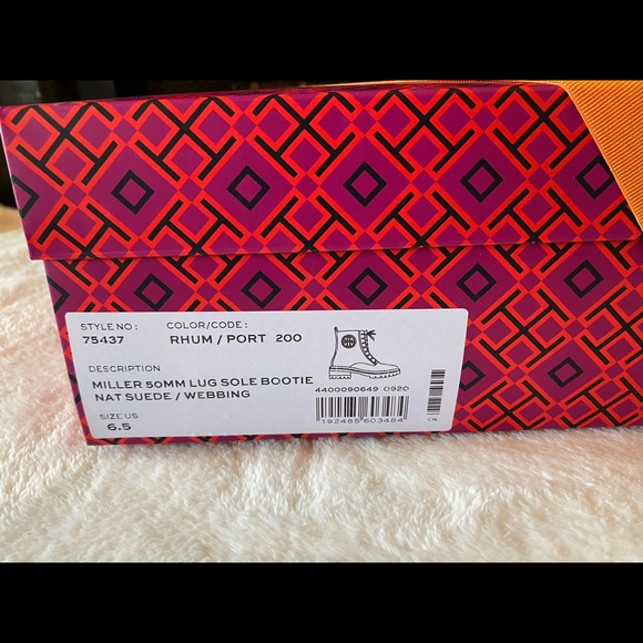 🎉HOST PICK🎉*NWT* TORY BURCH MILLER SUEDE BOOTIES - Picture 7 of 7